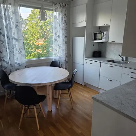 Spacious One-bedroom In The Center アパート *